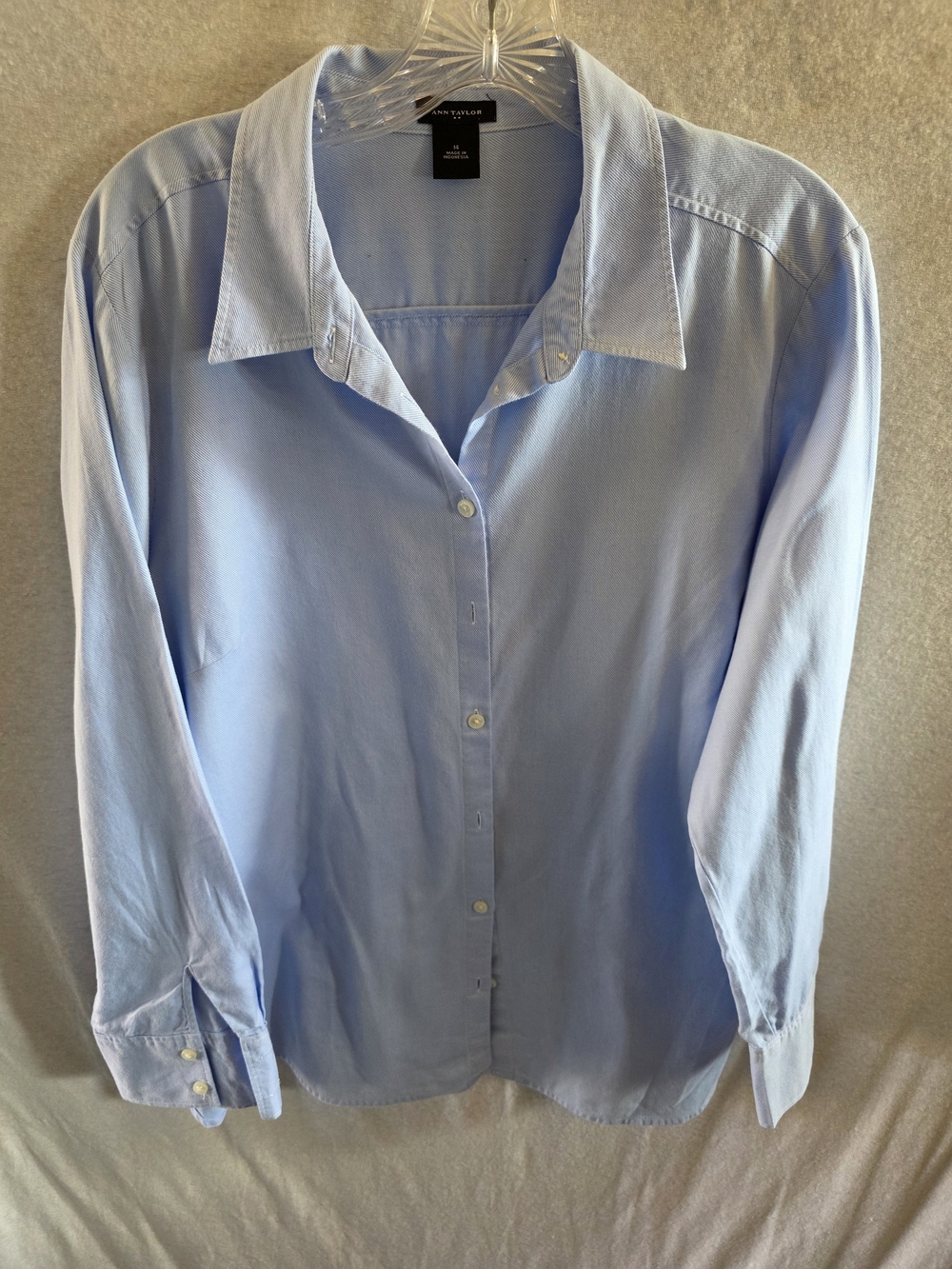 Banana Republic Pale Blue Men's Button-Down Dress Shirt
